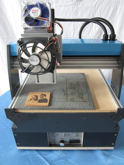 2011-11-12-CNC-Maschine-0053-800x600.jpg